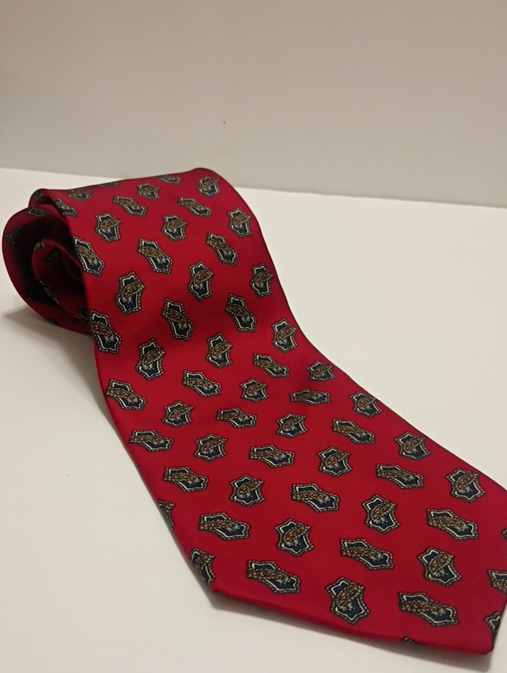 Givenchy Red Patterned Men's Silk Tie 55"